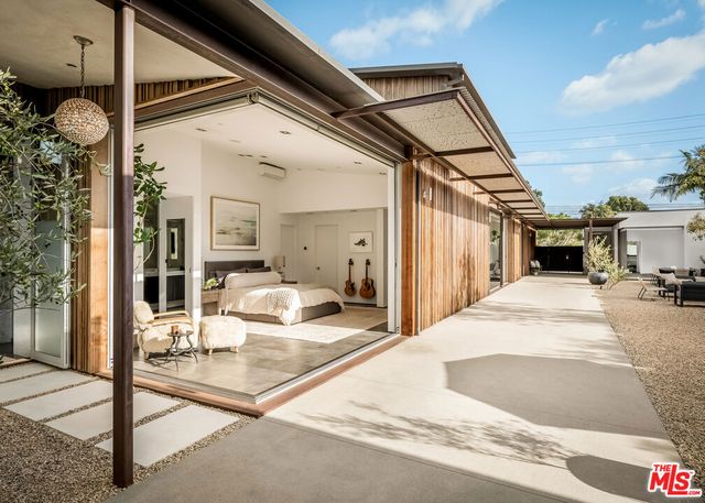 1347 Palms Boulevard, Venice, CA 90291