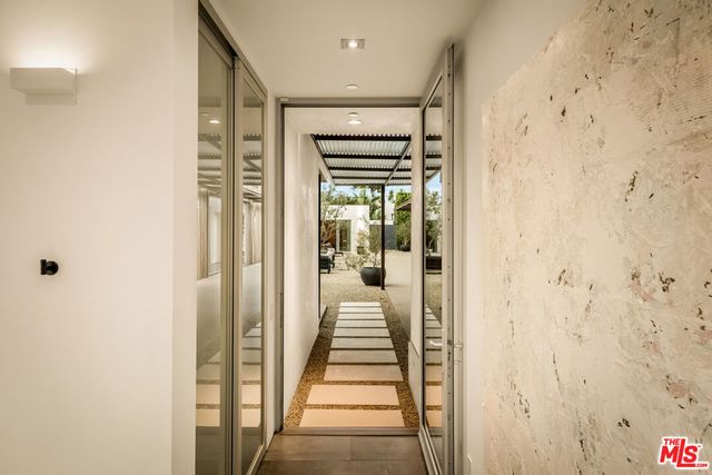 1347 Palms Boulevard, Venice, CA 90291