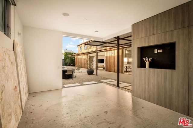 1347 Palms Boulevard, Venice, CA 90291