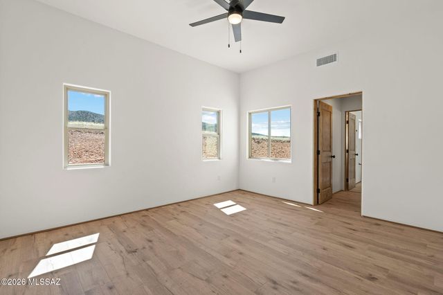 109 Red Mountain Court, Patagonia, AZ 85624