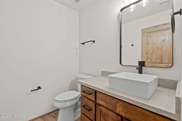 109 Red Mountain Court, Patagonia, AZ 85624