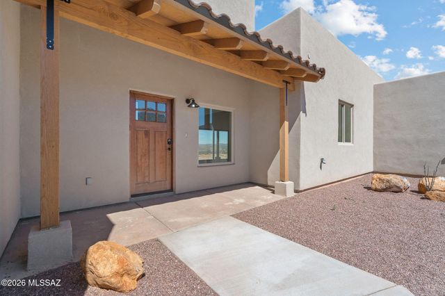 109 Red Mountain Court, Patagonia, AZ 85624