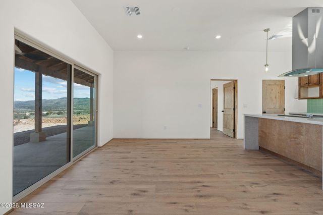 109 Red Mountain Court, Patagonia, AZ 85624