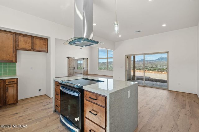 109 Red Mountain Court, Patagonia, AZ 85624