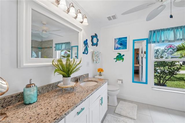 2907 NW 5th PL, Cape Coral, FL 33993