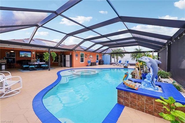 2907 NW 5th PL, Cape Coral, FL 33993