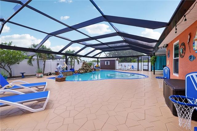 2907 NW 5th PL, Cape Coral, FL 33993