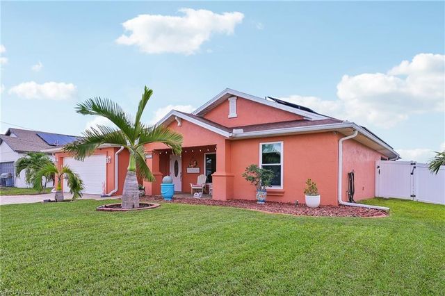 2907 NW 5th PL, Cape Coral, FL 33993
