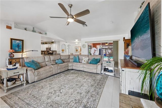 2907 NW 5th PL, Cape Coral, FL 33993