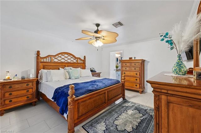 2907 NW 5th PL, Cape Coral, FL 33993