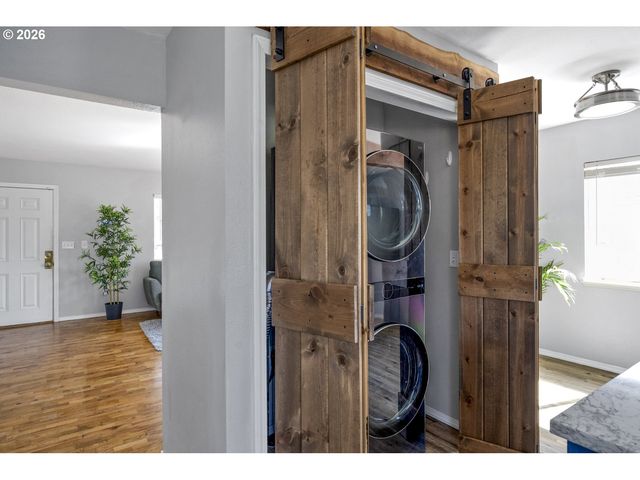 5227 Se 105TH Ave, Portland, OR 97266