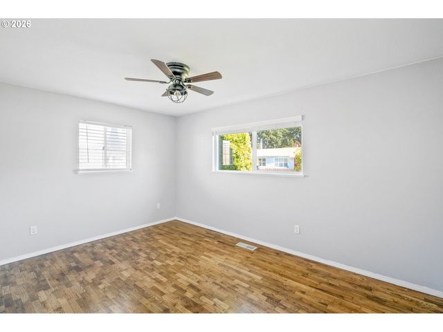 5227 Se 105TH Ave, Portland, OR 97266