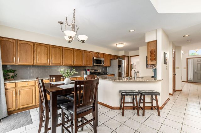 2409 Parklawn Drive, Lewis Center, OH 43035