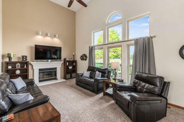 2409 Parklawn Drive, Lewis Center, OH 43035