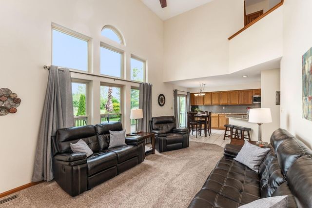 2409 Parklawn Drive, Lewis Center, OH 43035