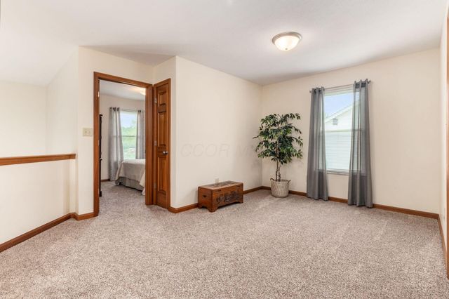 2409 Parklawn Drive, Lewis Center, OH 43035