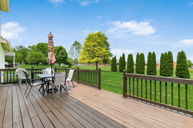 2409 Parklawn Drive, Lewis Center, OH 43035