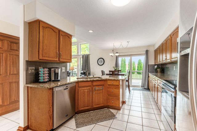 2409 Parklawn Drive, Lewis Center, OH 43035