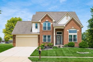 2409 Parklawn Drive, Lewis Center, OH 43035