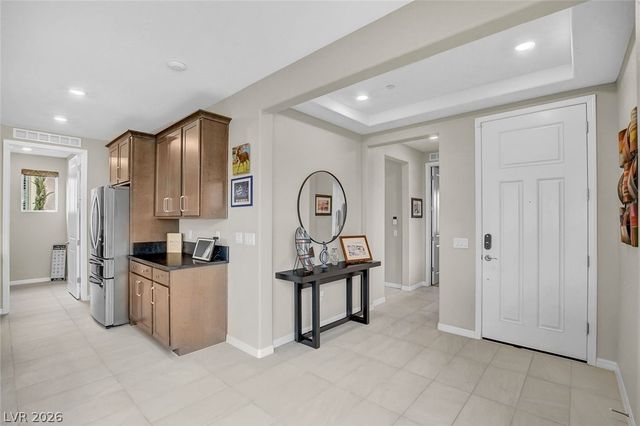 74 Lake Bluff Court, Henderson, NV 89011