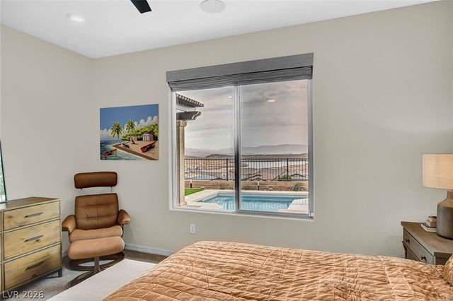 74 Lake Bluff Court, Henderson, NV 89011