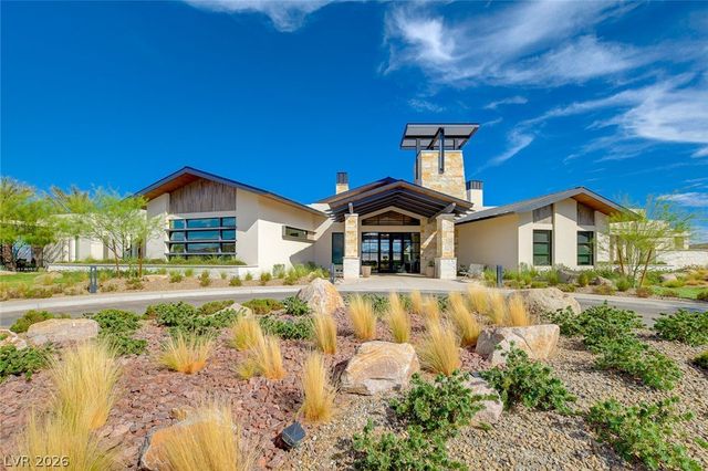 74 Lake Bluff Court, Henderson, NV 89011