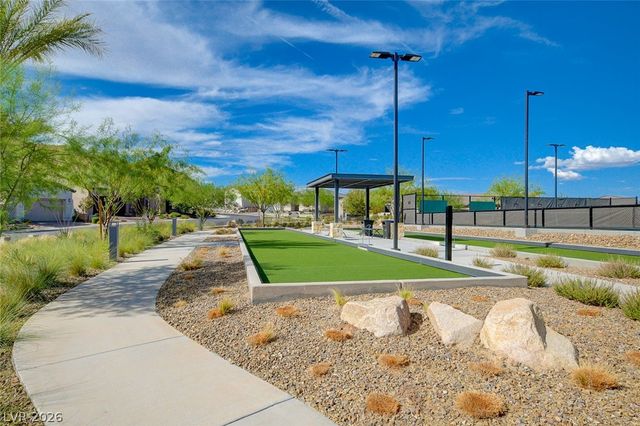 74 Lake Bluff Court, Henderson, NV 89011