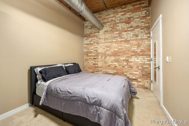 940 Monroe Avenue 552, Grand Rapids, MI 49503