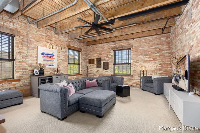 940 Monroe Avenue 552, Grand Rapids, MI 49503