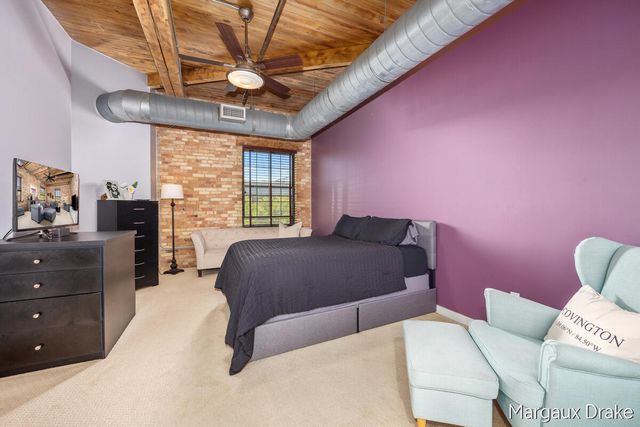 940 Monroe Avenue 552, Grand Rapids, MI 49503