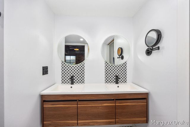 940 Monroe Avenue 552, Grand Rapids, MI 49503
