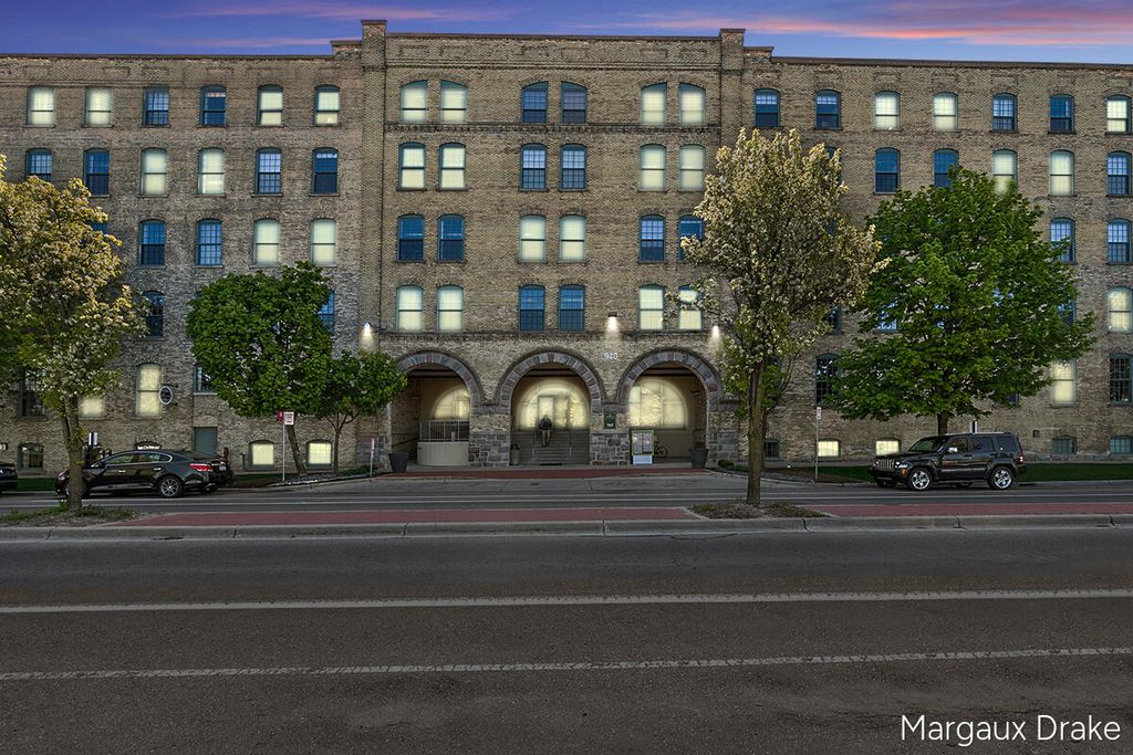 940 Monroe Avenue 552, Grand Rapids, MI 49503