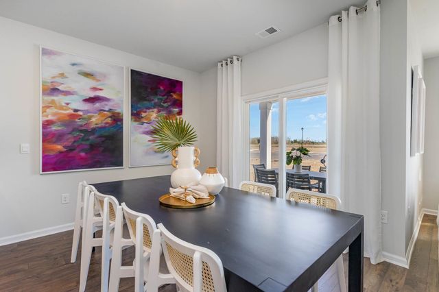 1019 Ridgeford Dr., Conway, SC 29526