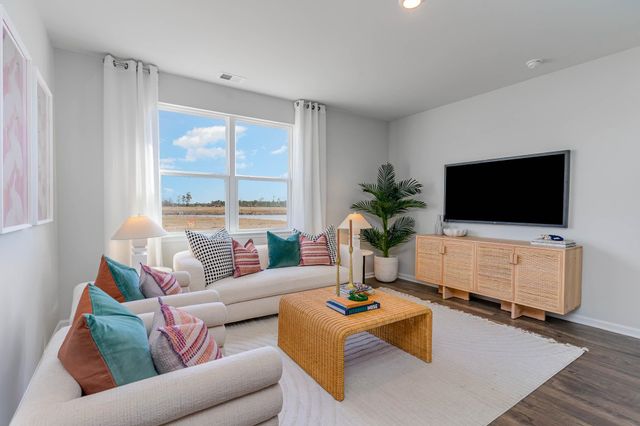 1019 Ridgeford Dr., Conway, SC 29526