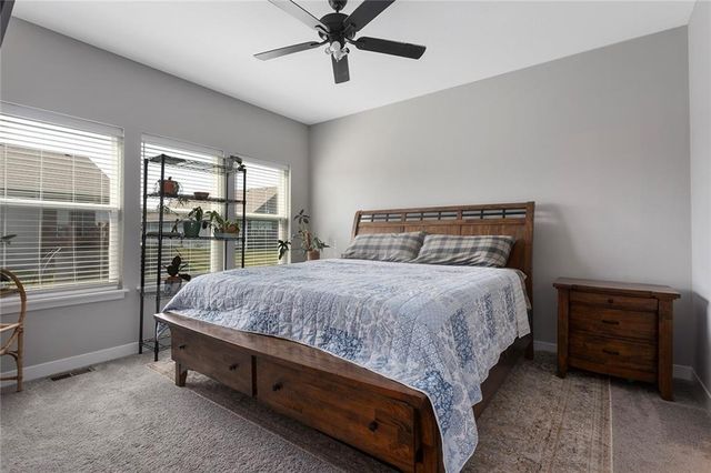 10600 N Jefferson Street, Kansas City, MO 64155