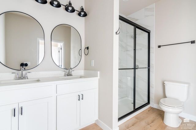 5523 Goheen Drive, Manhattan, KS 66503