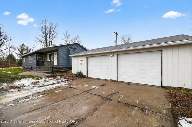 8905 Kingsland Highway, Eaton Rapids, MI 48827