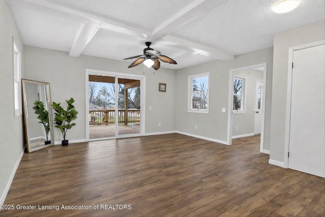 8905 Kingsland Highway, Eaton Rapids, MI 48827