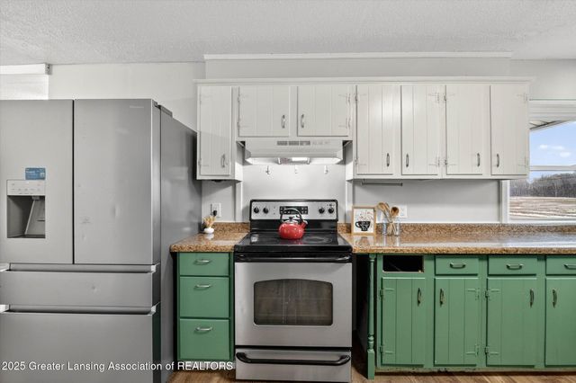 8905 Kingsland Highway, Eaton Rapids, MI 48827