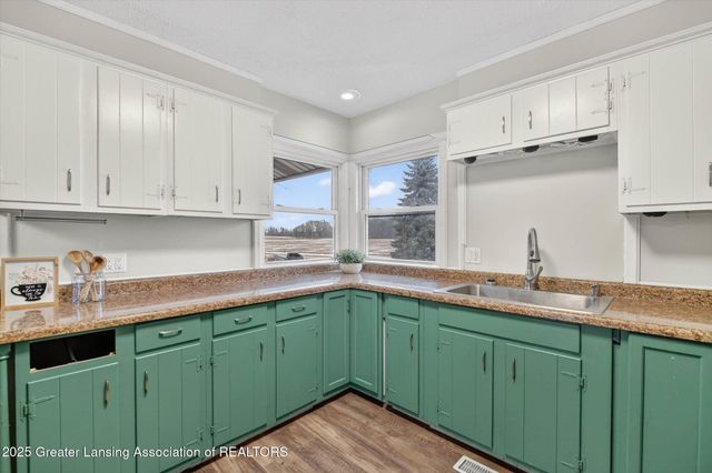 8905 Kingsland Highway, Eaton Rapids, MI 48827