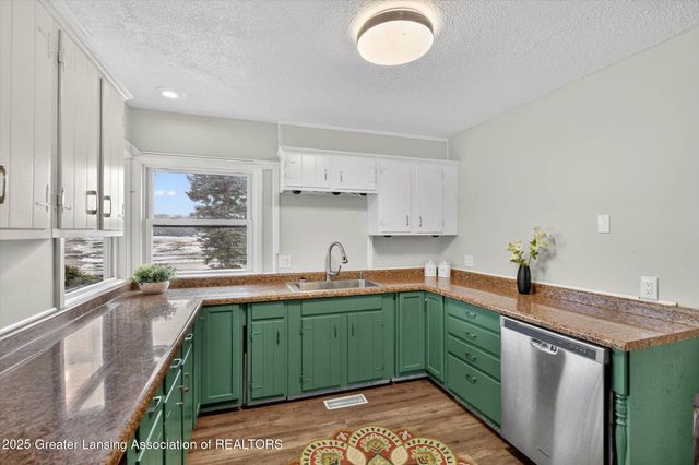 8905 Kingsland Highway, Eaton Rapids, MI 48827