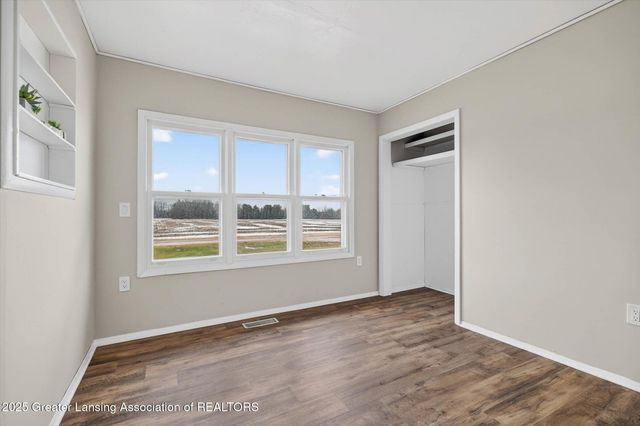 8905 Kingsland Highway, Eaton Rapids, MI 48827