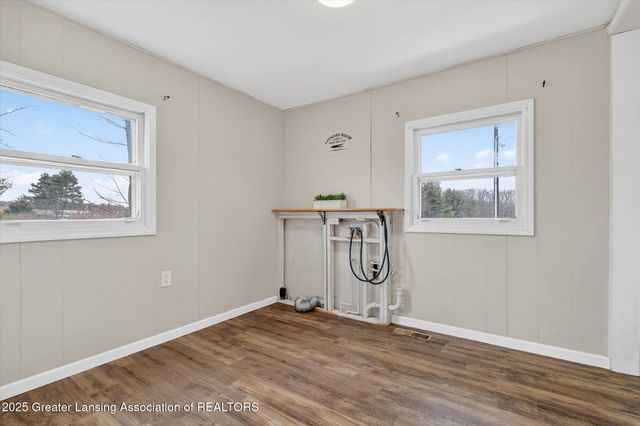 8905 Kingsland Highway, Eaton Rapids, MI 48827