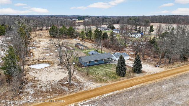 8905 Kingsland Highway, Eaton Rapids, MI 48827