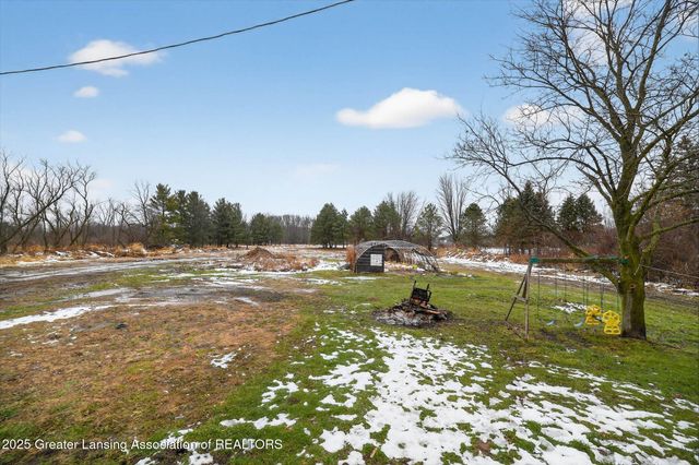 8905 Kingsland Highway, Eaton Rapids, MI 48827