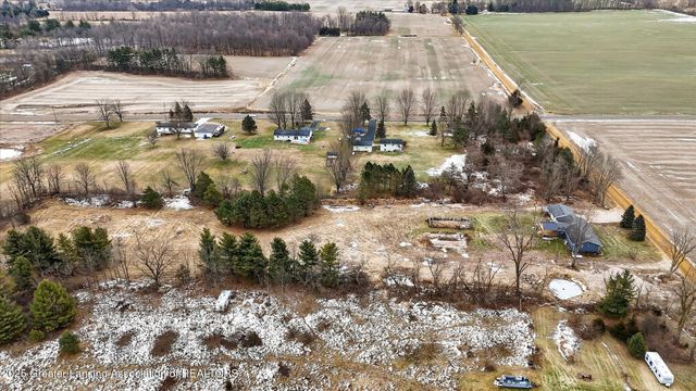 8905 Kingsland Highway, Eaton Rapids, MI 48827