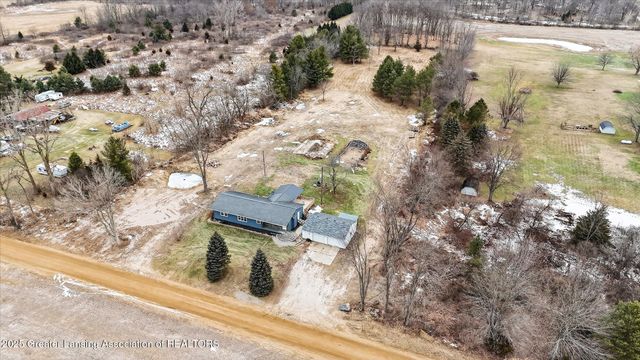 8905 Kingsland Highway, Eaton Rapids, MI 48827