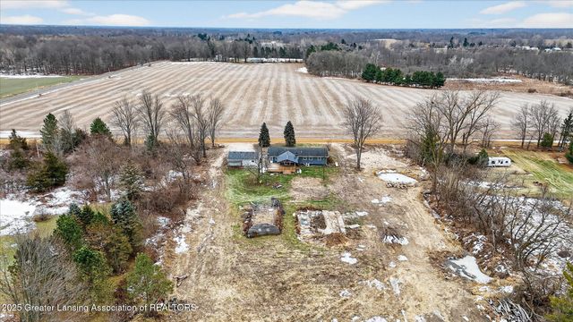 8905 Kingsland Highway, Eaton Rapids, MI 48827