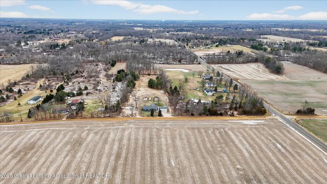 8905 Kingsland Highway, Eaton Rapids, MI 48827