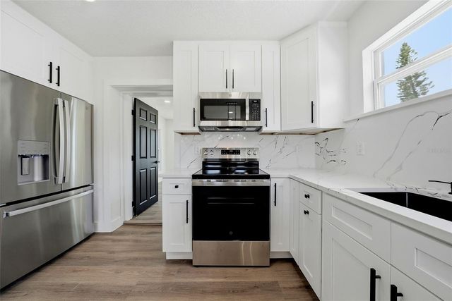 5530 2 AVENUE N, St Petersburg, FL 33710